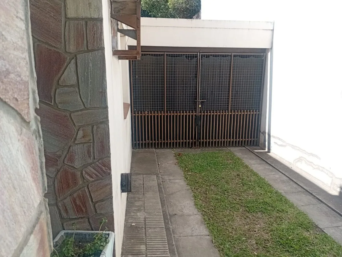 Casa 3 dormitorios, patio y cochera en Chajarí foto 4