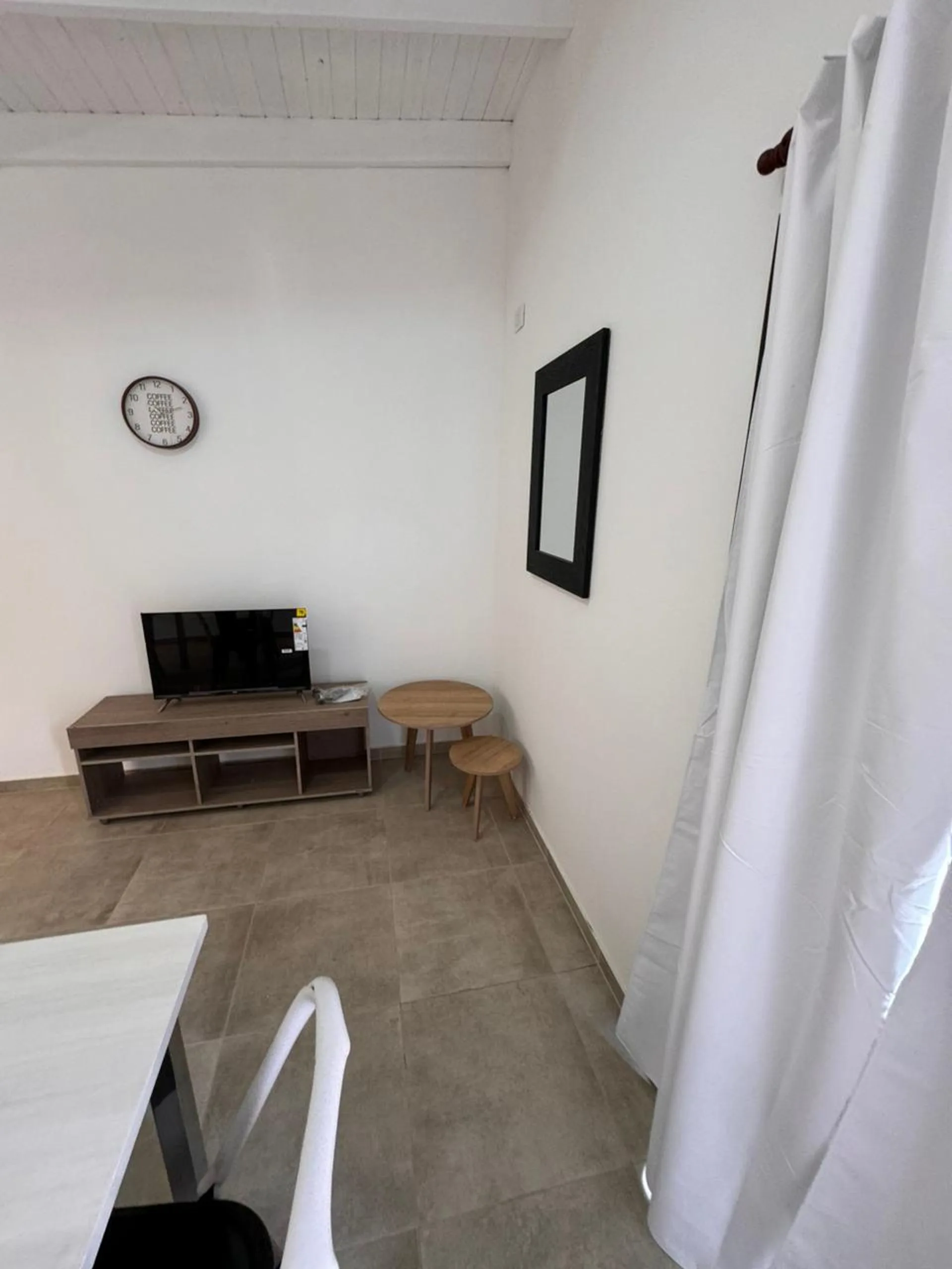 EN VENTA DEPTO 2 DORMITORIOS CON RENTA, AÑELO foto 4