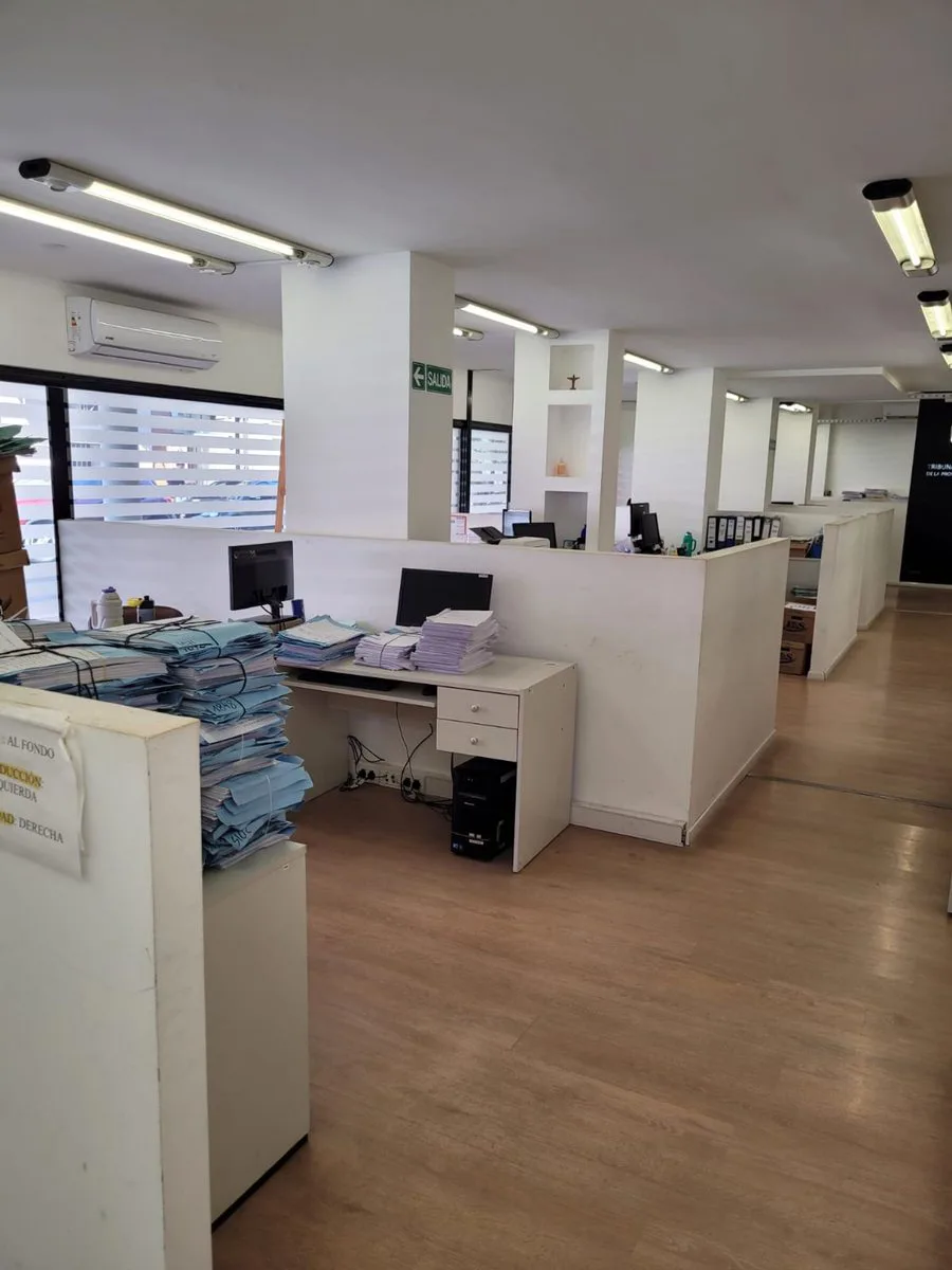 LOCAL COMERCIAL/OFICINAS EN MICROCENTRO foto 2