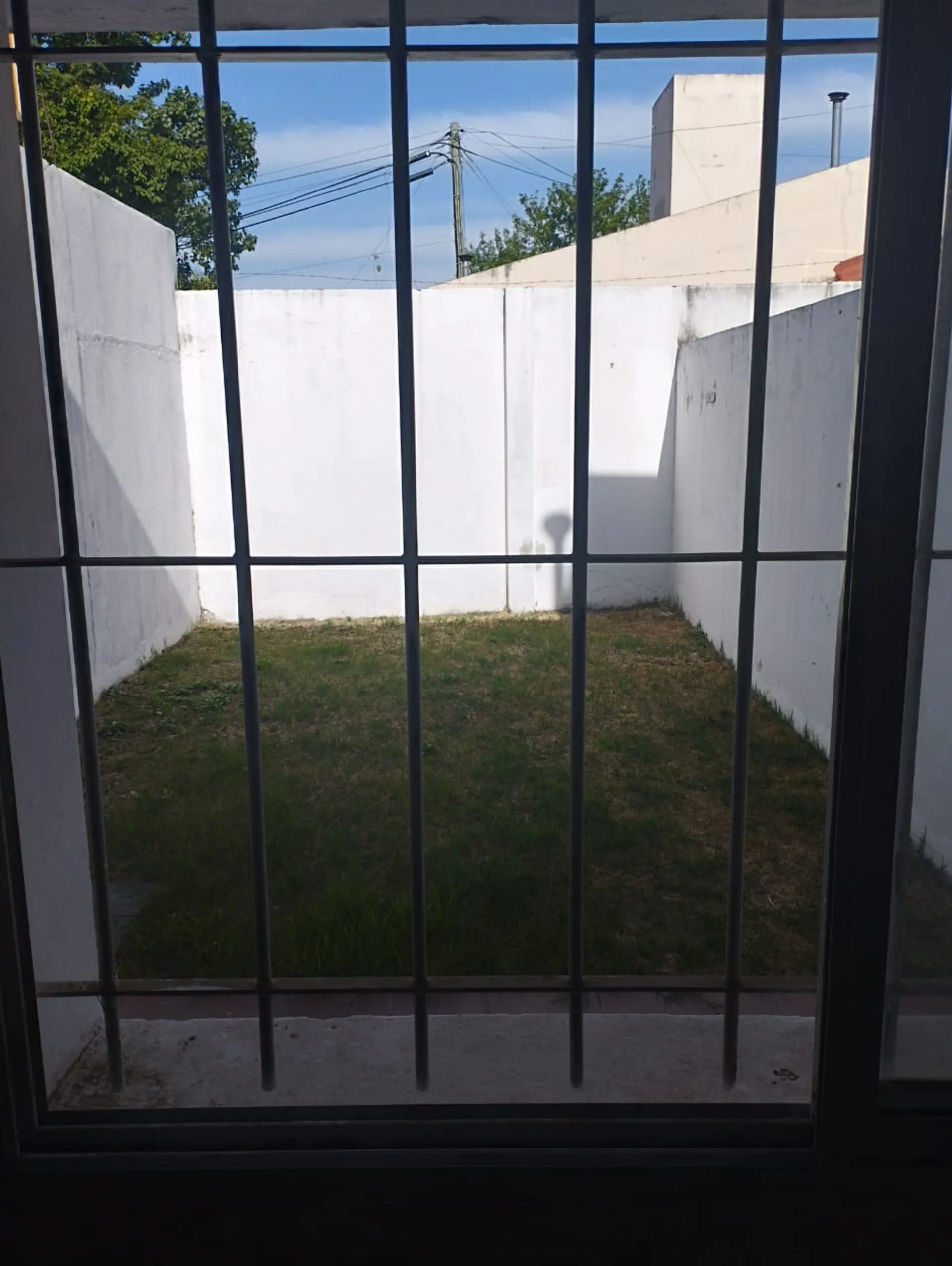 DUPLEX 2 DORMITORIOS / 2 BAÑOS - BARRIO LAS PALMAS foto 3