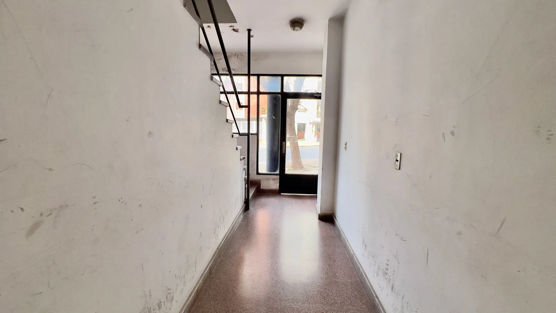 DEPARTAMENTO DE 1 DORMITORIO EN VENTA EN LA PLATA foto 3