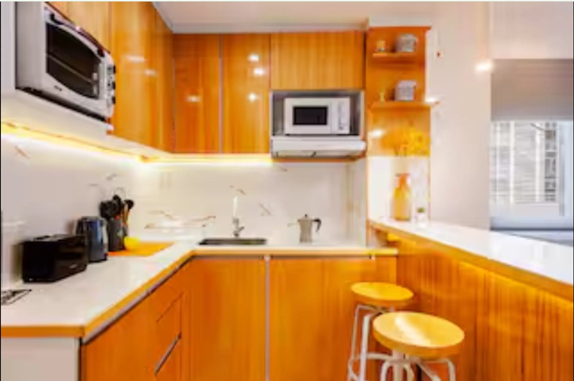 VENTA EN BLOCK 3 MONOAMBIENTES-BACK OFFICE COCHERA foto 5