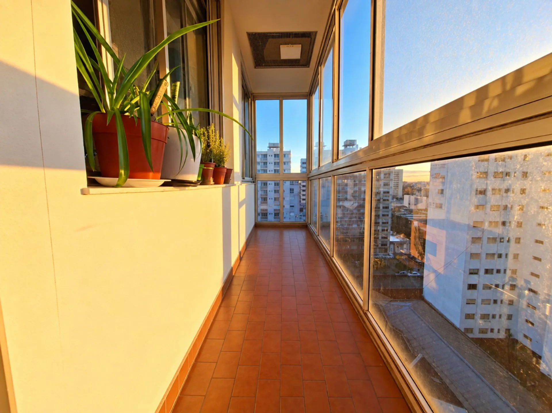 Depto 3 amb en Venta La Perla vista a las Sierras foto 4