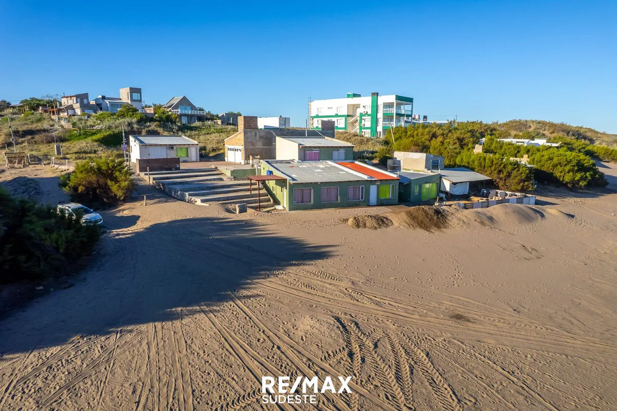VENTA  EN BLOQUE 6 LOTES FRENTE AL MAR MAS CONTRUC foto 2
