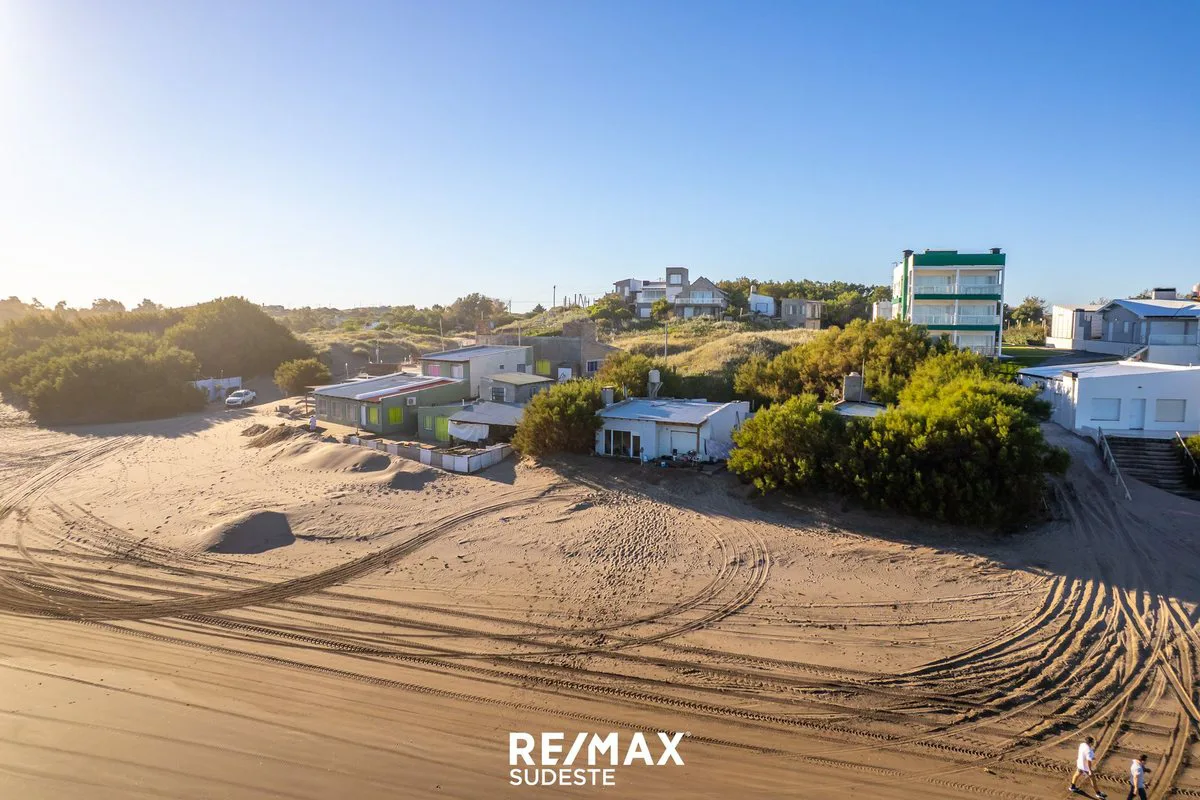 VENTA  EN BLOQUE 6 LOTES FRENTE AL MAR MAS CONTRUC foto 3