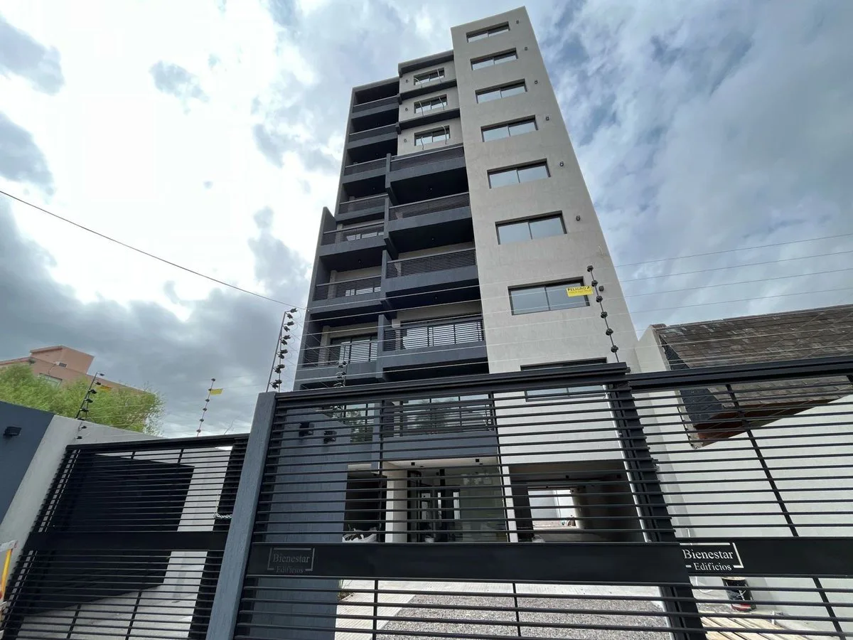 Departamento Dos Ambientes a Estrenar en Morón foto 2