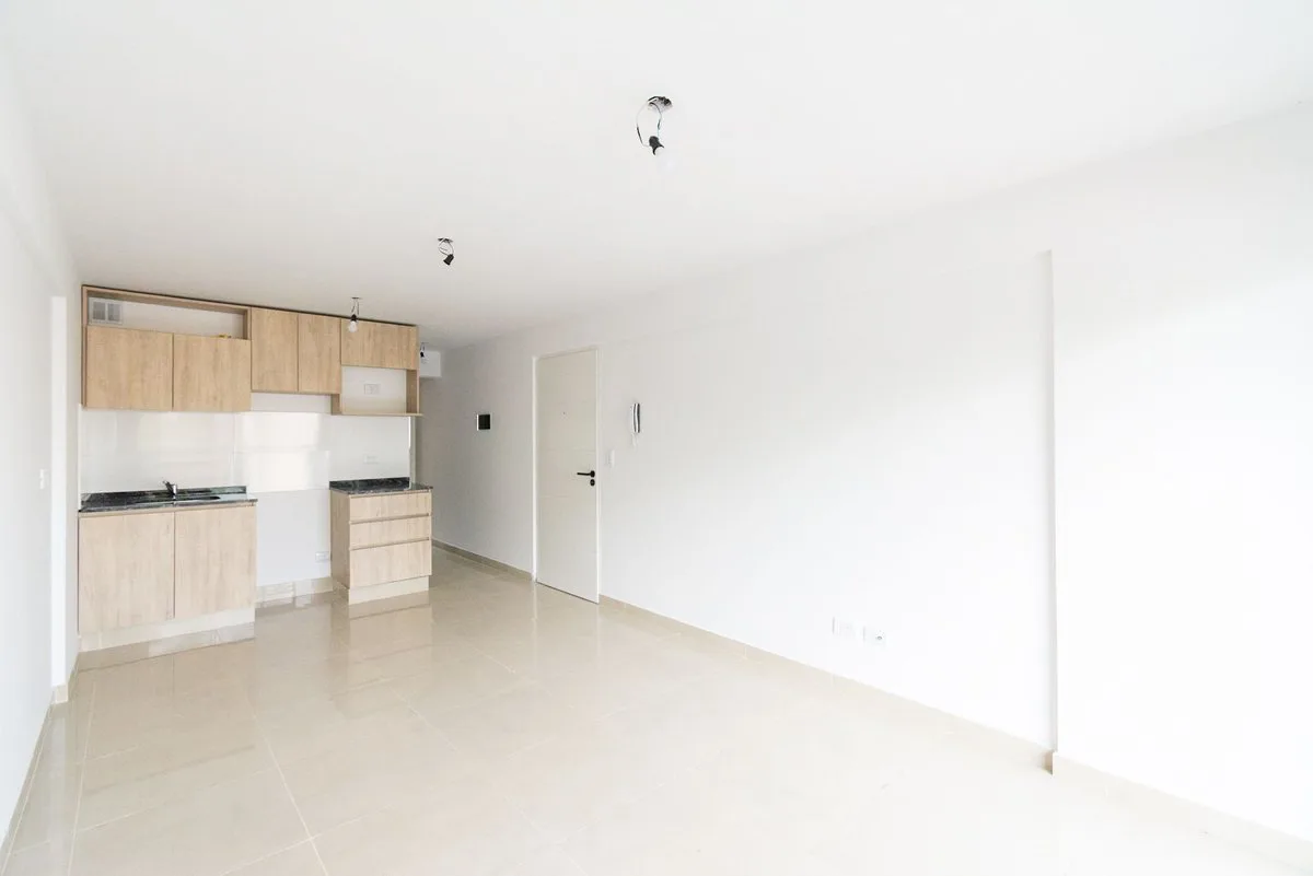 Departamento Dos Ambientes a Estrenar en Morón foto 3