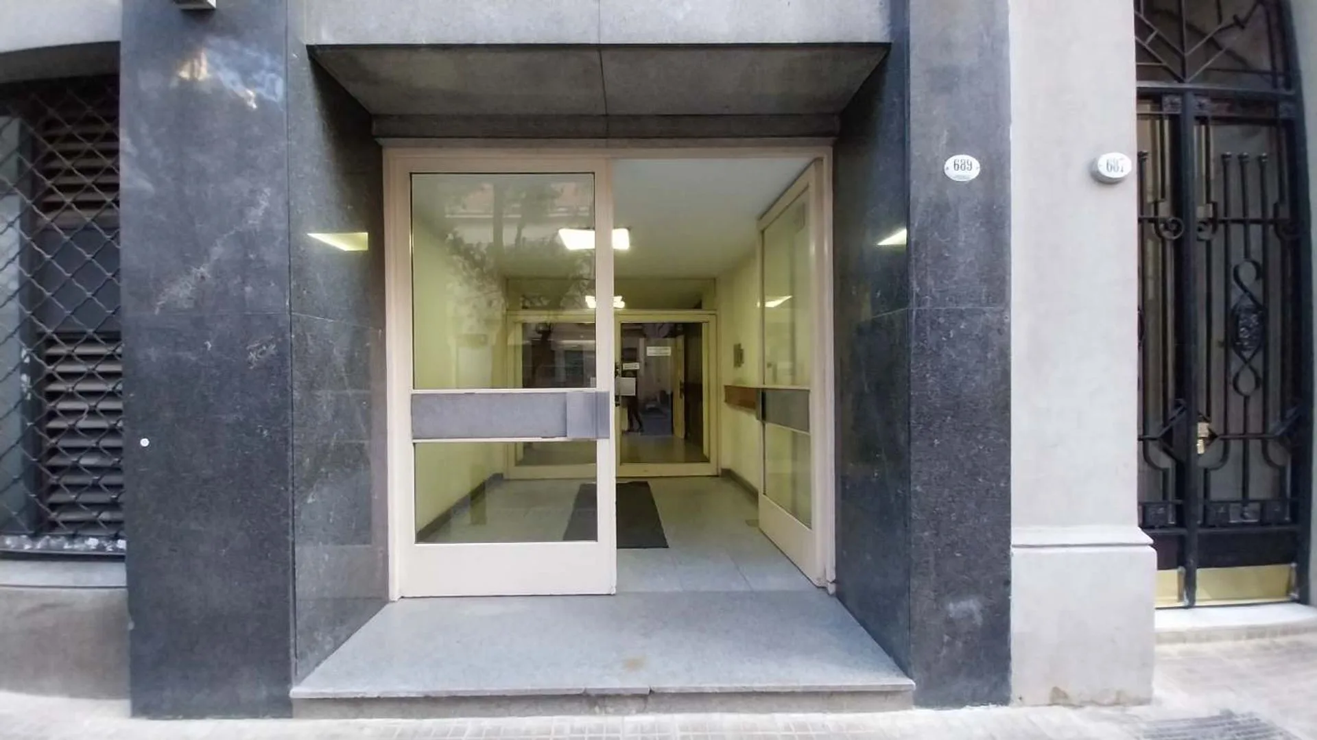 Venta oficina comercial San Telmo foto 5