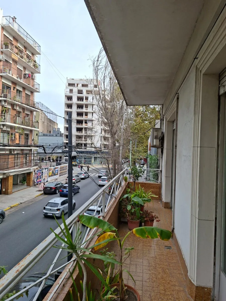PALERMO SOHO | PISO ÚNICO | 4 AMBIENTES CON BALCÓN Y PATIO | APTO CRÉDITO foto 5