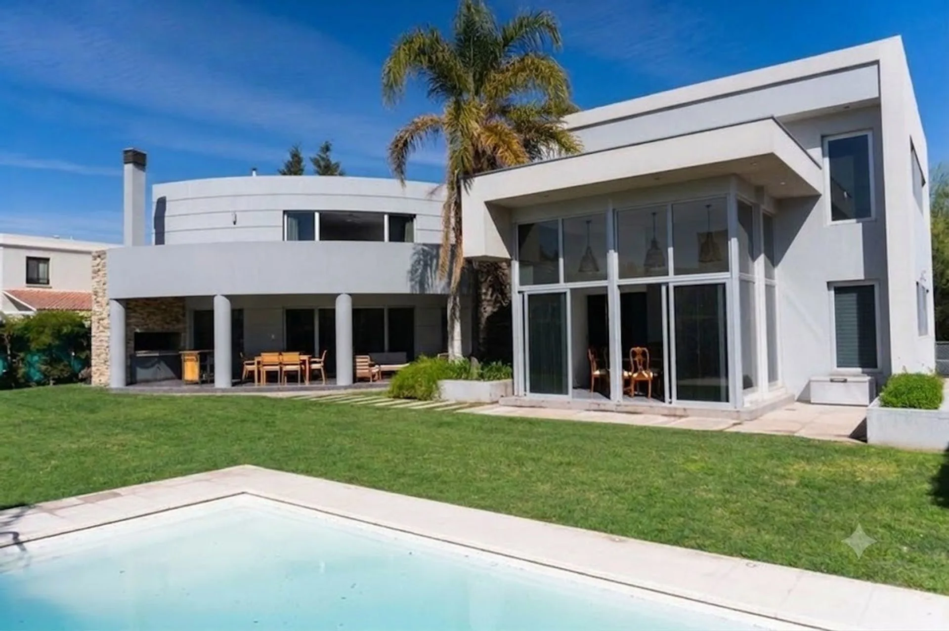 Casa  de categoría en venta en Barrio Los Teros foto 2