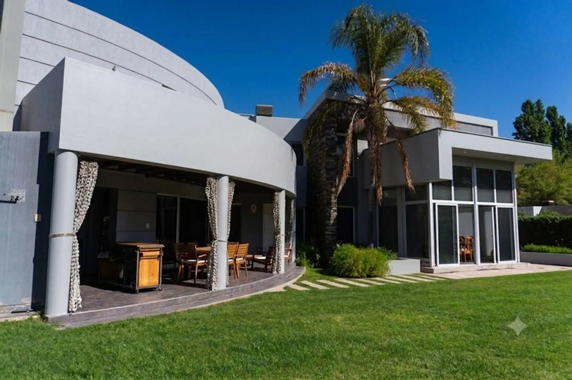 Casa  de categoría en venta en Barrio Los Teros foto 3