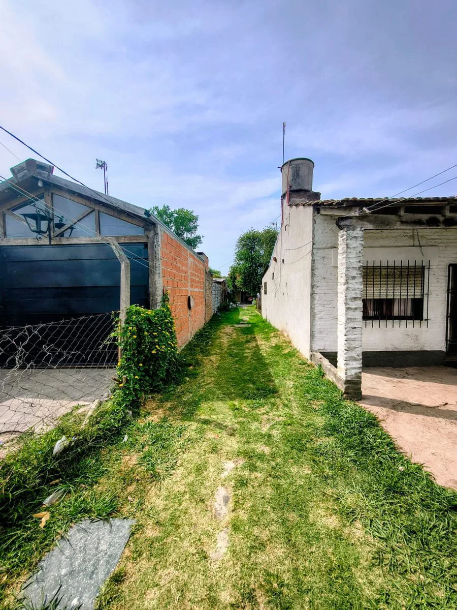 Venta casa multifamiliar PILAR DERQUI 460mtr total foto 2