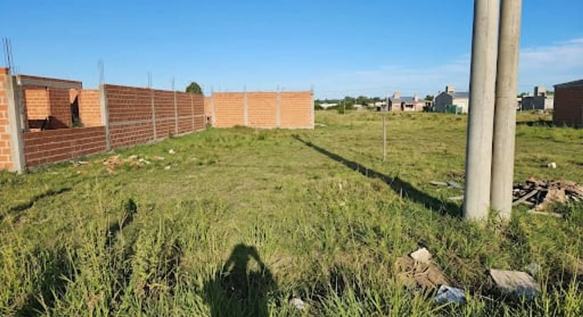TERRENO EN VENTA GRAL.ROJO-TIERRAS DE LA EMILIA foto 2