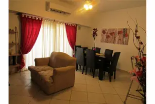 HERMOSO DEPARTAMENTO 4 AMBIENTES 1°PISO. LA TABLADA  ESCUCHA OFERTAPERMUTA DEPARTAMENTO MENOR VALOR. APTO CREDITO BANCARIO foto 4