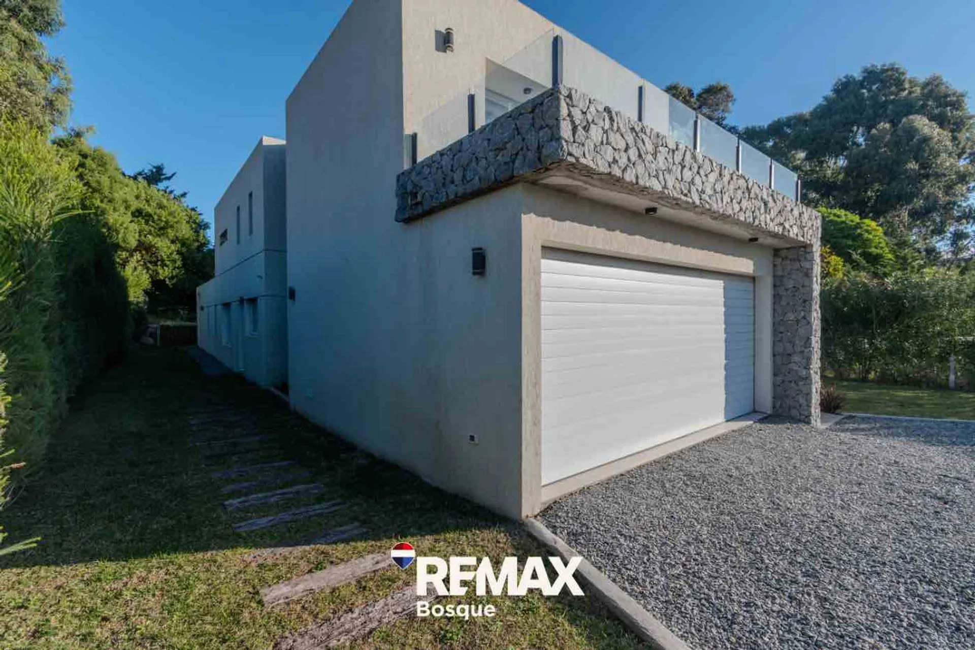 VENTA CASA EN COSTA ESMERALDA GOLF 2 foto 2