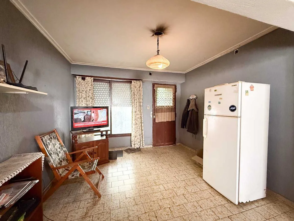 CASA 4 DORMITORIOS  EN VENTA EN LA PLATA  PATIO foto 2