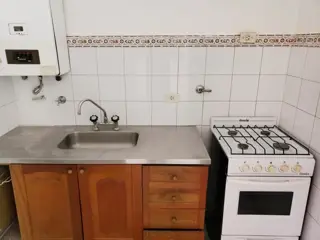 DEPARTAMENTO DE 1 DORM EN AV. 38 E/ 11 Y 12. ESTADO: EXCELENTE foto 2