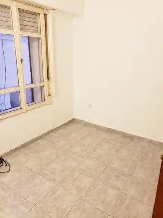 DEPARTAMENTO DE 1 DORM EN AV. 38 E/ 11 Y 12. ESTADO: EXCELENTE foto 5