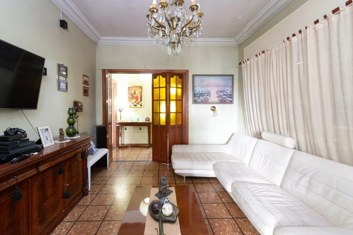 Casa en Venta C/Jardín y Pileta en La Tablada foto 3