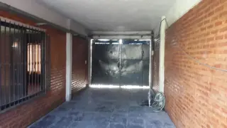 CASA EN DOS PLANTAS, APTA CREDITO. VENTA DIRECTA foto 4