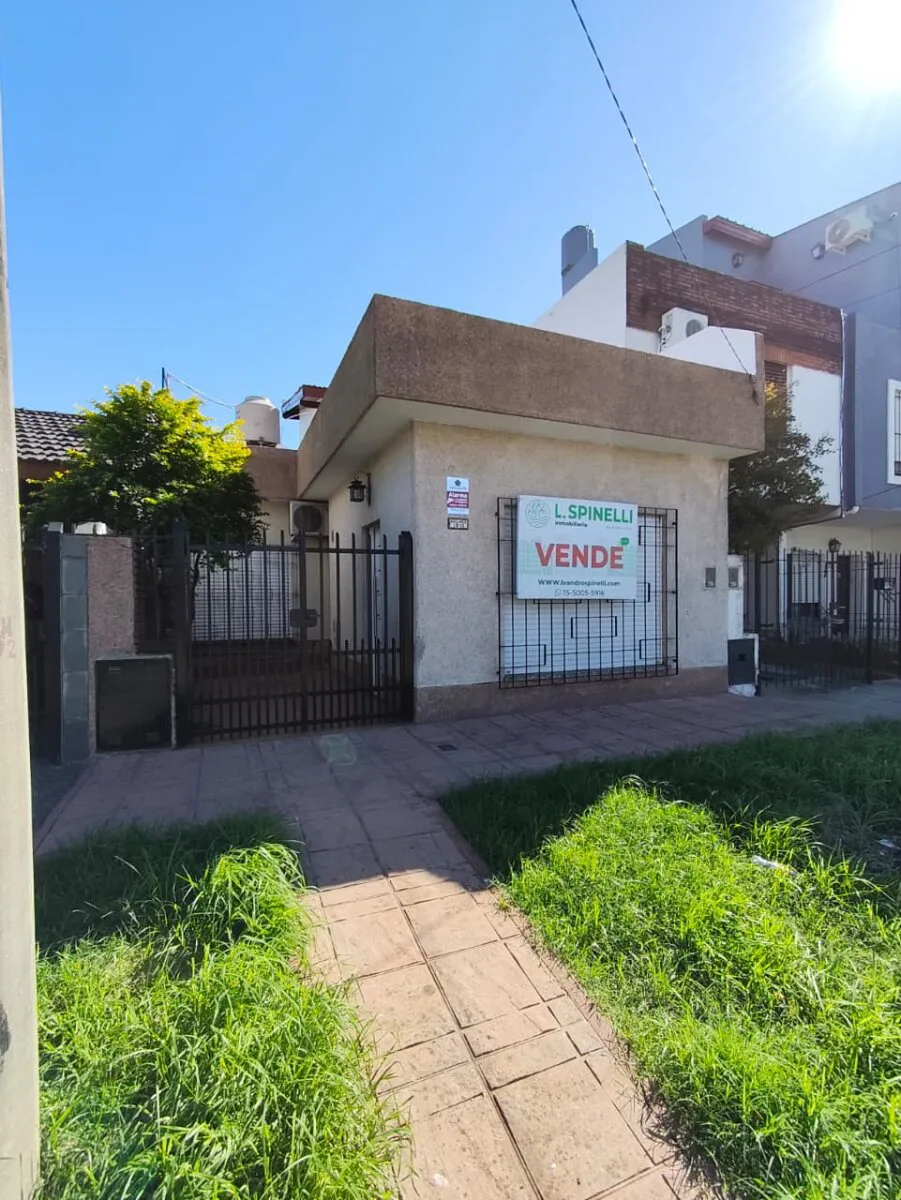 Venta de Casa en Moron Sur foto 2
