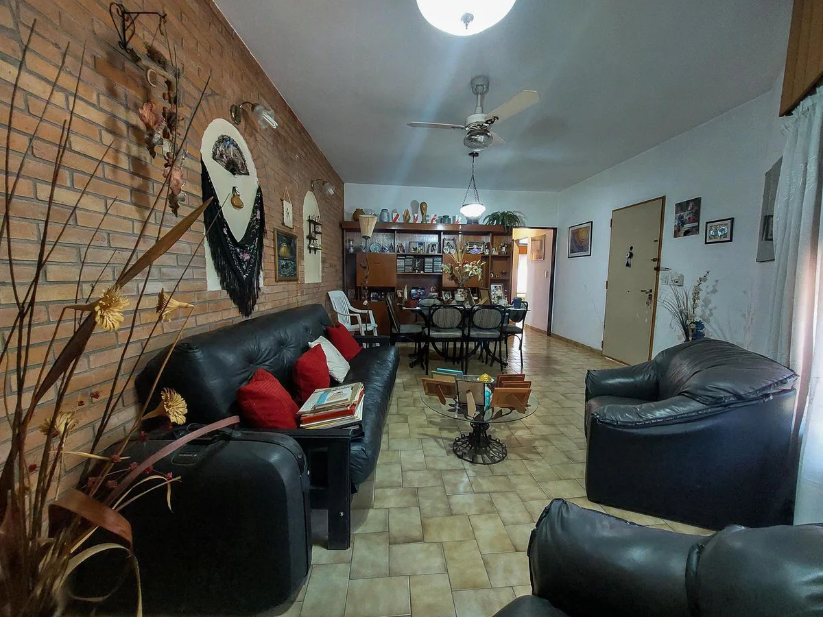 Casa en venta 3 ambientes Jose Leon Suarez foto 5