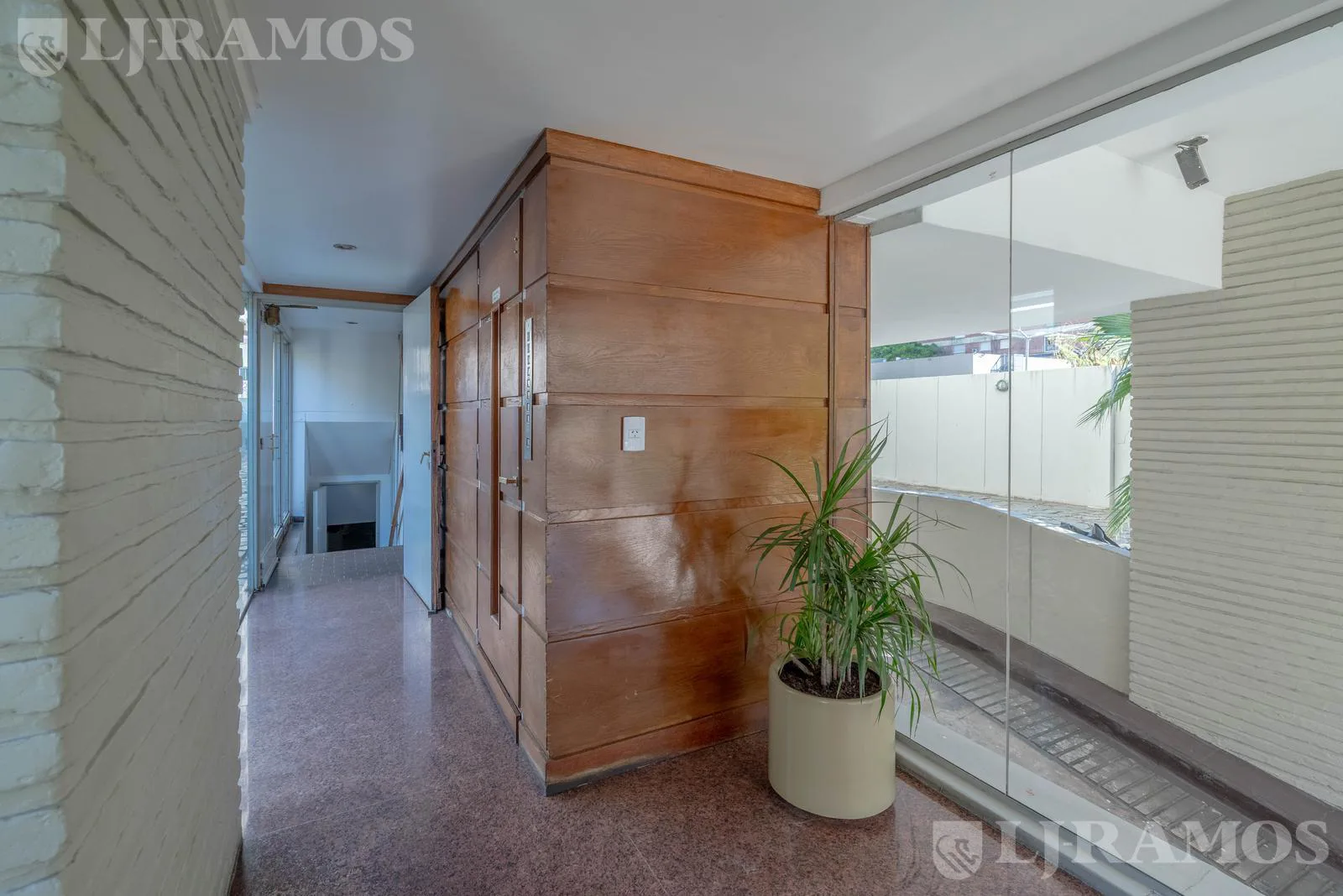 VENTA-PISO-3 Dorm- 2 Coch- Amenities- Libertador al Rio- VICENTE LOPEZ foto 3