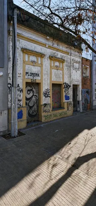 Lote en venta calle 68 entre 7 y 8 foto 2