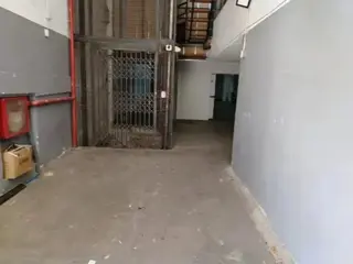 VILLA SANTA RITA,GALPON INDUSTRIAL, AMPLIO, 4 PLANTAS, BUENAS ARTERIAS DE ACCESO, ENTRADA VEHICULAR, OPORTUNIDAD foto 1