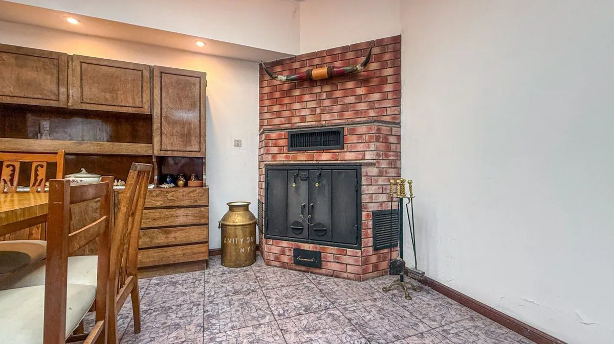 VENTA CASA 5 AMBIENTES PARQUE Y QUINCHO EN CAMET foto 5