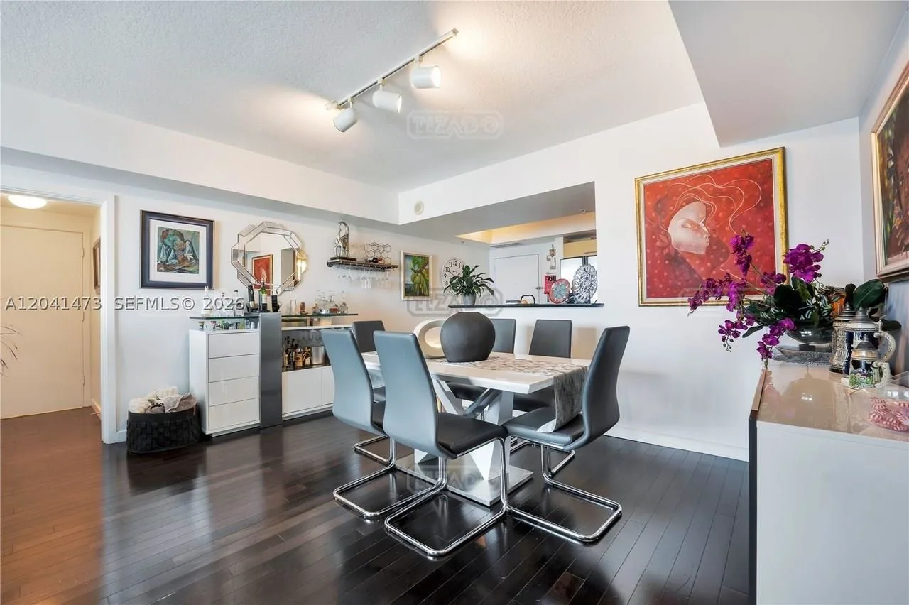 325 S Biscayne Blvd #3921 300 foto 3
