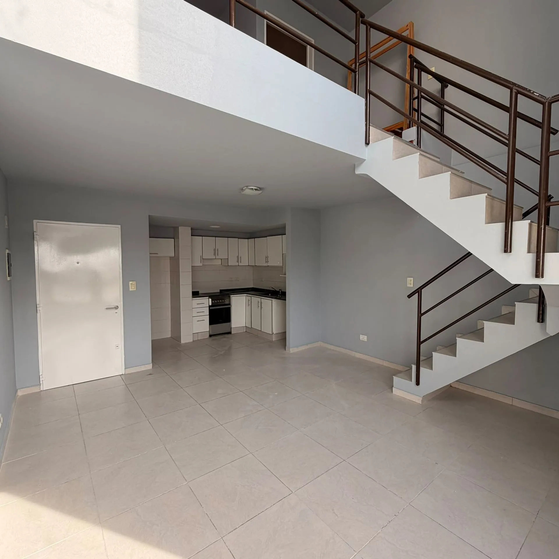 Departamento 2 ambientes duplex con pileta