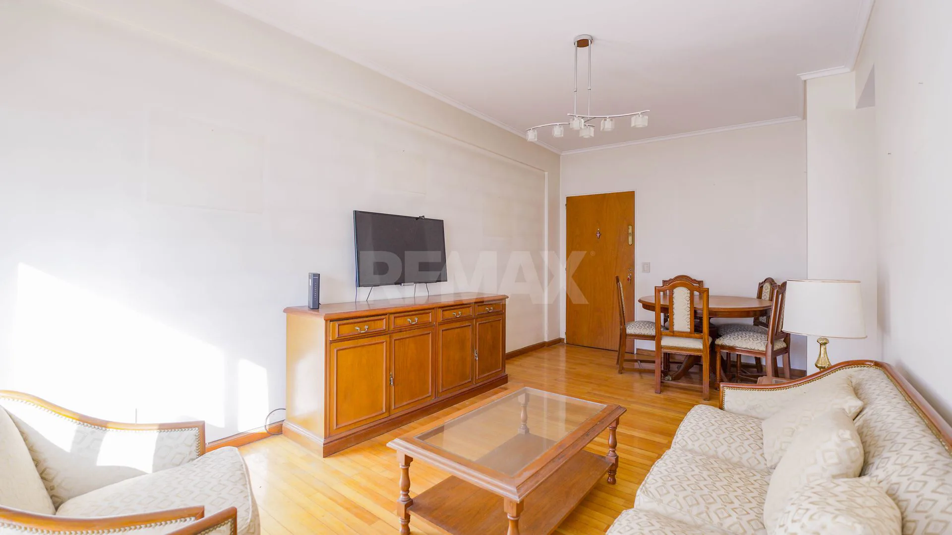 Venta depto 3 amb con balcón y cochera, Caballito foto 5