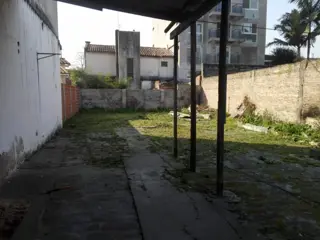 Excelente local en Castelar foto 5