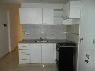 HERMOSO DPTO 2 AMBIENTES EN ZONA CHILAVERT foto 4
