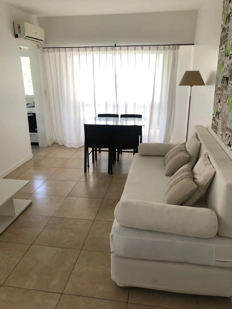 Belgrano, Montañeses 1800, 2 amb, u$s 1,100 + luz + gas. foto 2