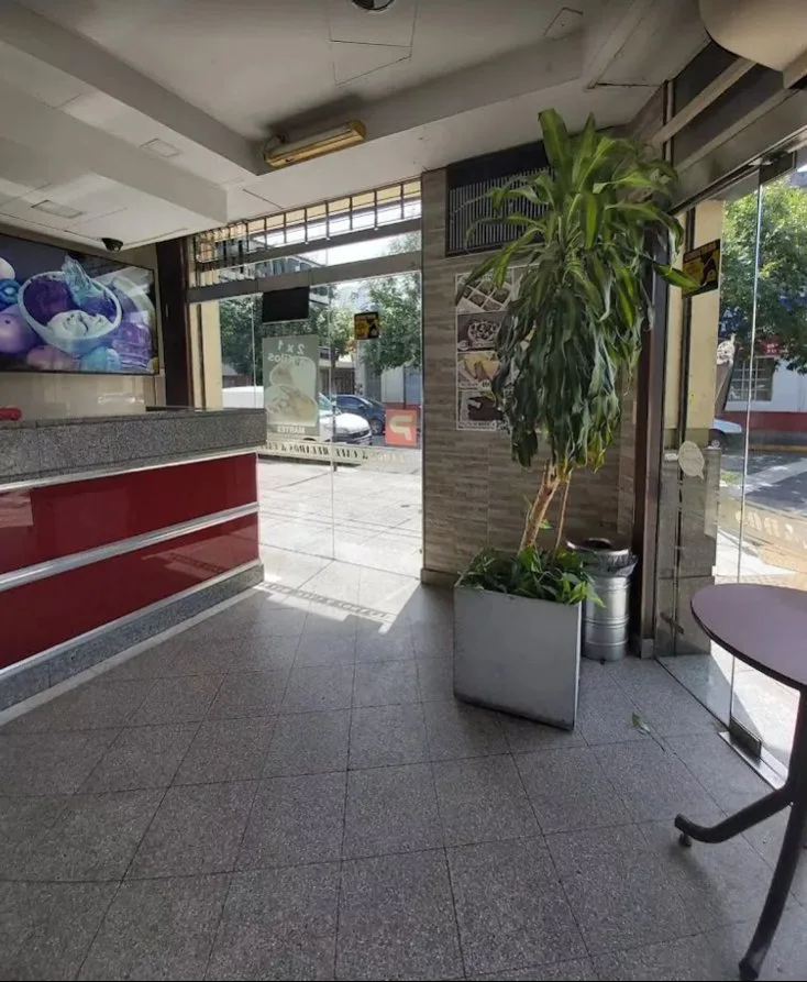 Terreno en venta en importante esquina en Floresta! foto 2