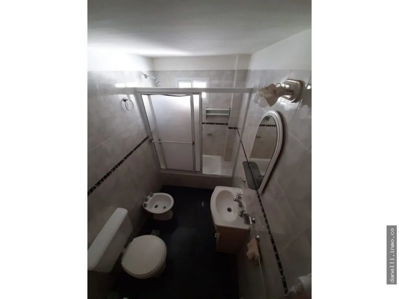 1-Bedroom Apartment with Balcony and Parking in Miramar, Solymar Building – photo 7 of 18