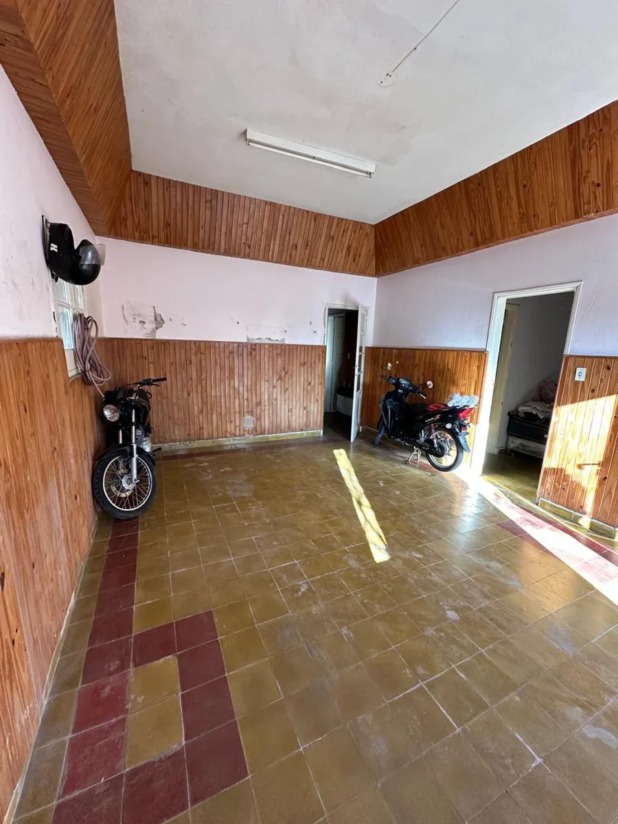 VENTA CASA 3 DORMITORIOS BARRIO SARMIENTO foto 3