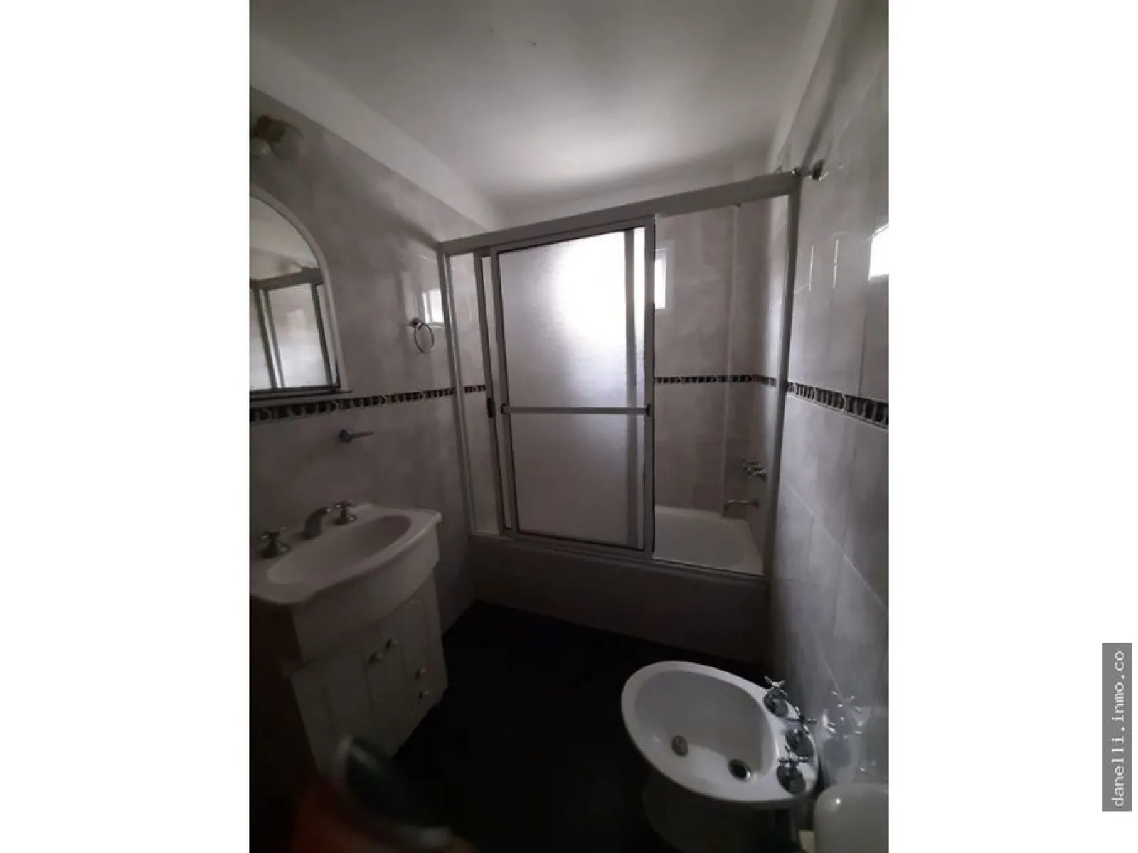 1-Bedroom Apartment with Open View and Parking in Miramar, Solymar Building – photo 8 of 21
