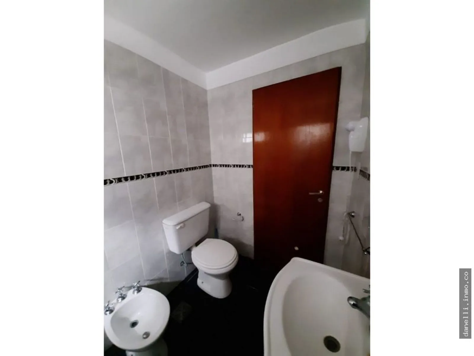 1-Bedroom Apartment with Open View and Parking in Miramar, Solymar Building – photo 9 of 21