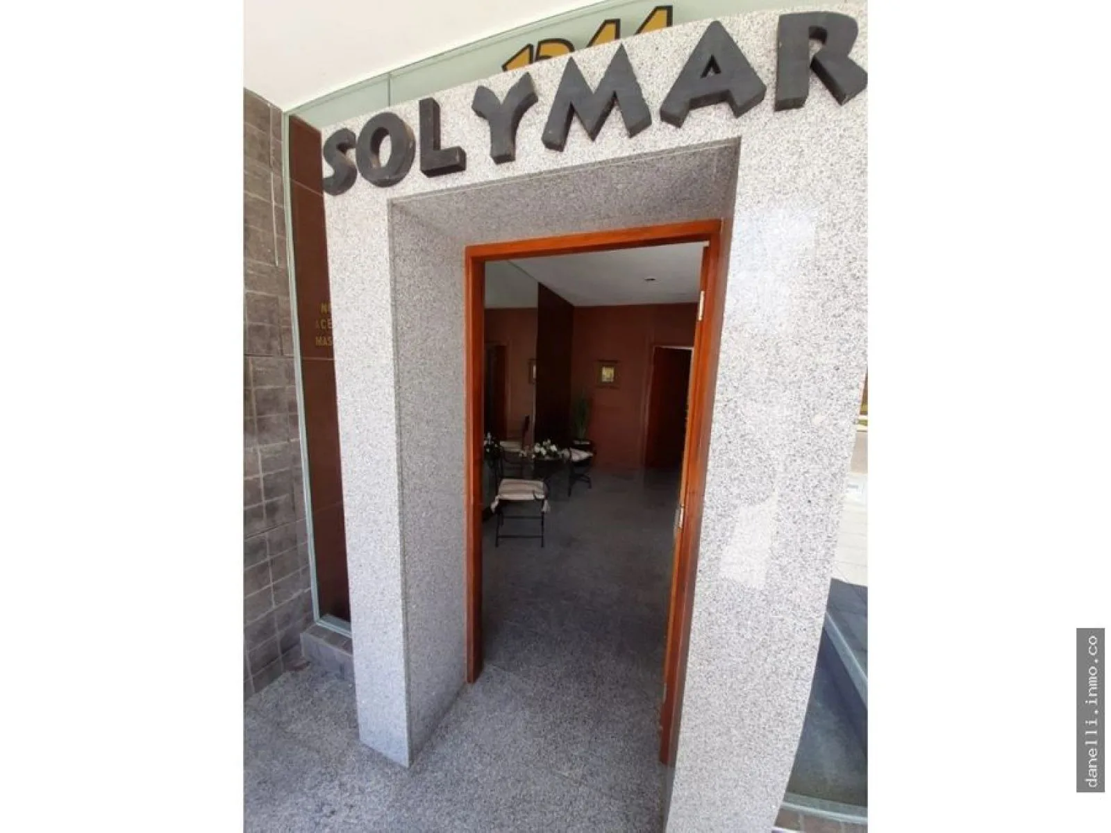 1-Bedroom Apartment with Open View and Parking in Miramar, Solymar Building – photo 17 of 21