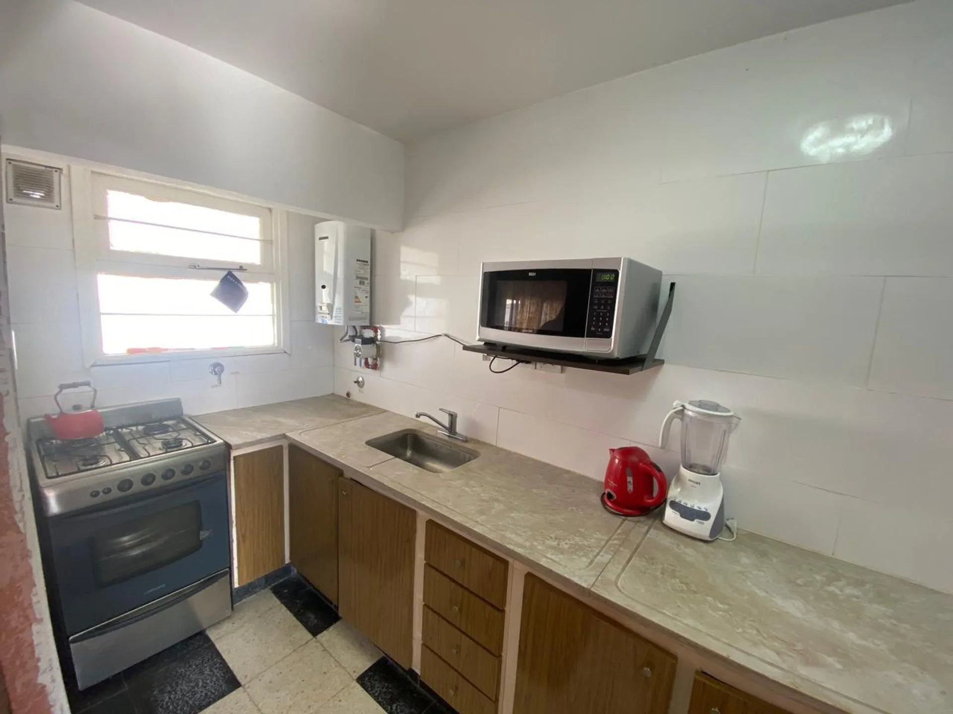 VENTA DEPTO 2 AMB CON DOBLE BALCON LA PERLA foto 5