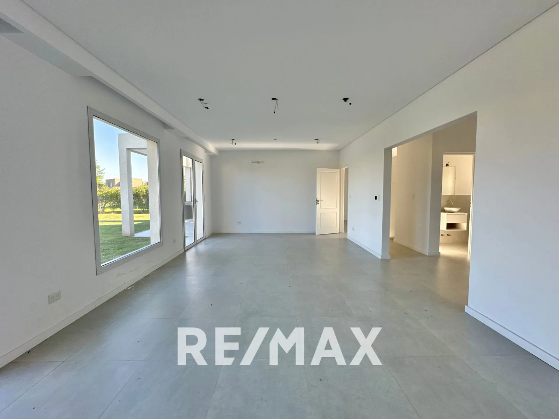 VENTA CASA 5AMB. A ESTRENAR EL CANTON GOLF FINANC foto 2