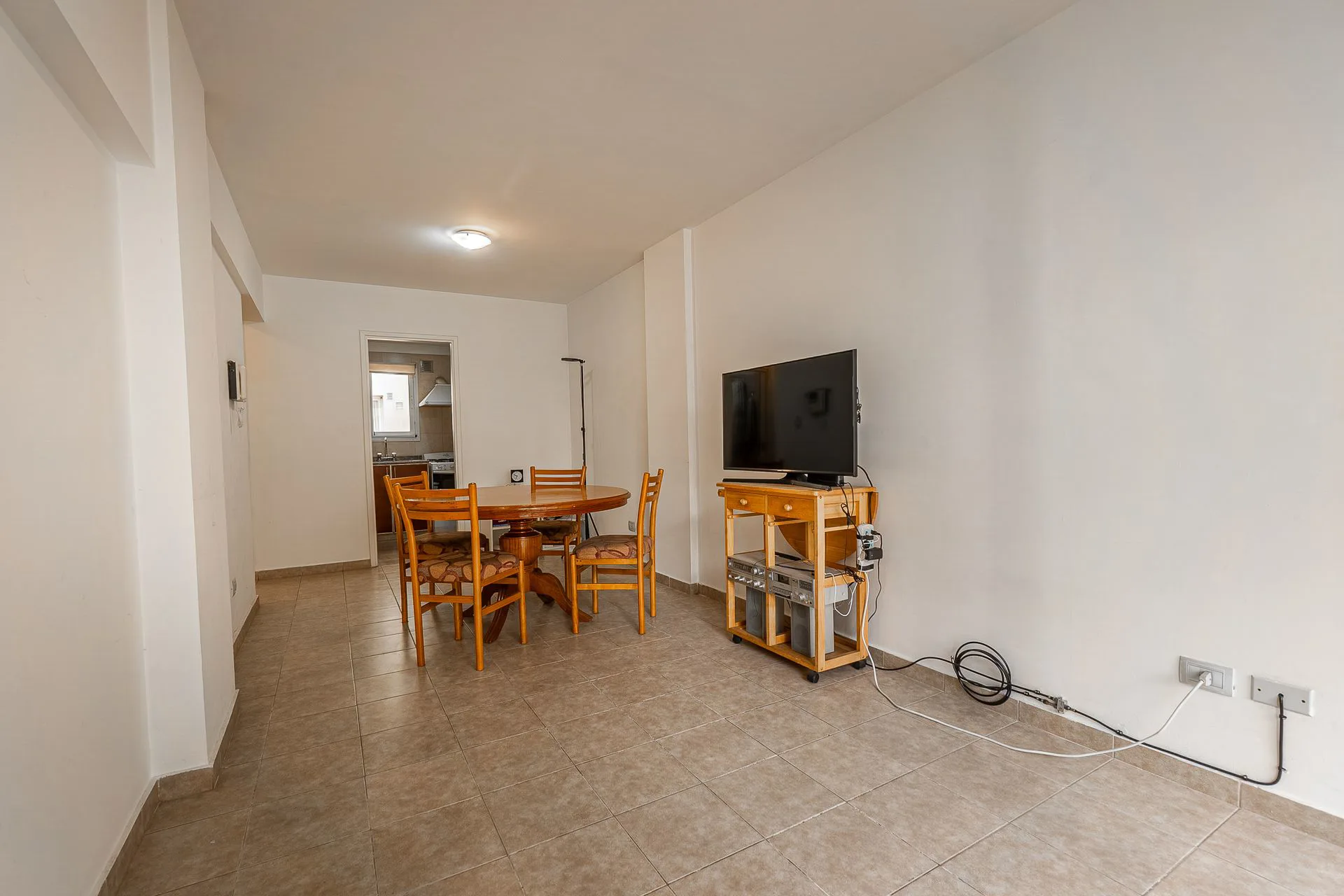 VENTA DEPARTAMENTO  DOS AMBIENTES CENTRO foto 3