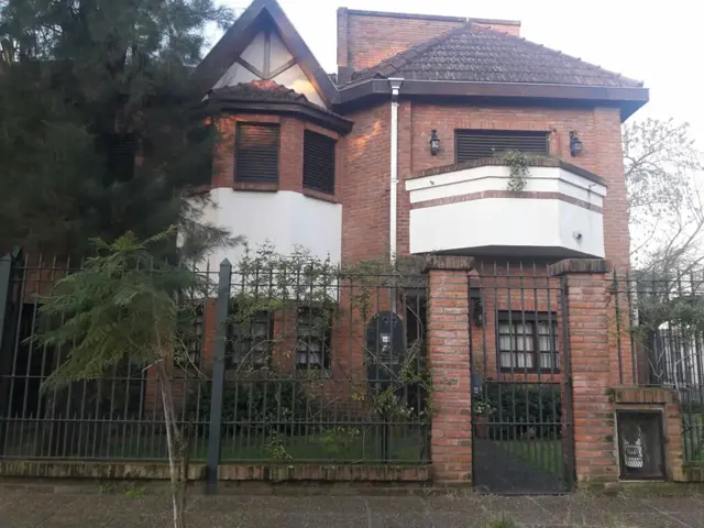 Clásico Chalet en Adrogué