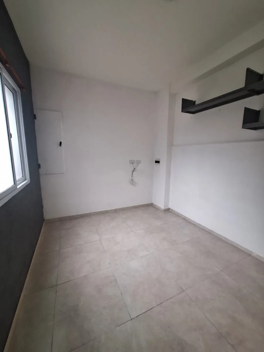 VENTA CASA 4 AMB. C/COCHERA ITUZAINGÓ foto 5