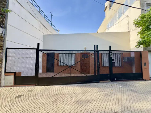 Centeno al 700 - Casa en venta de dos dormitorios mas comodín - Rosario, General Las Heras