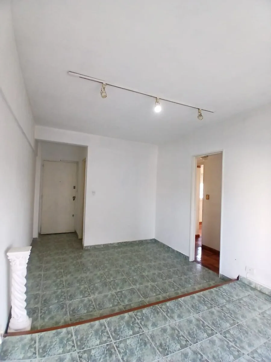 Oportunidad! Se vende un hermoso departamento de 3 ambientes al frente - Barracas foto 2