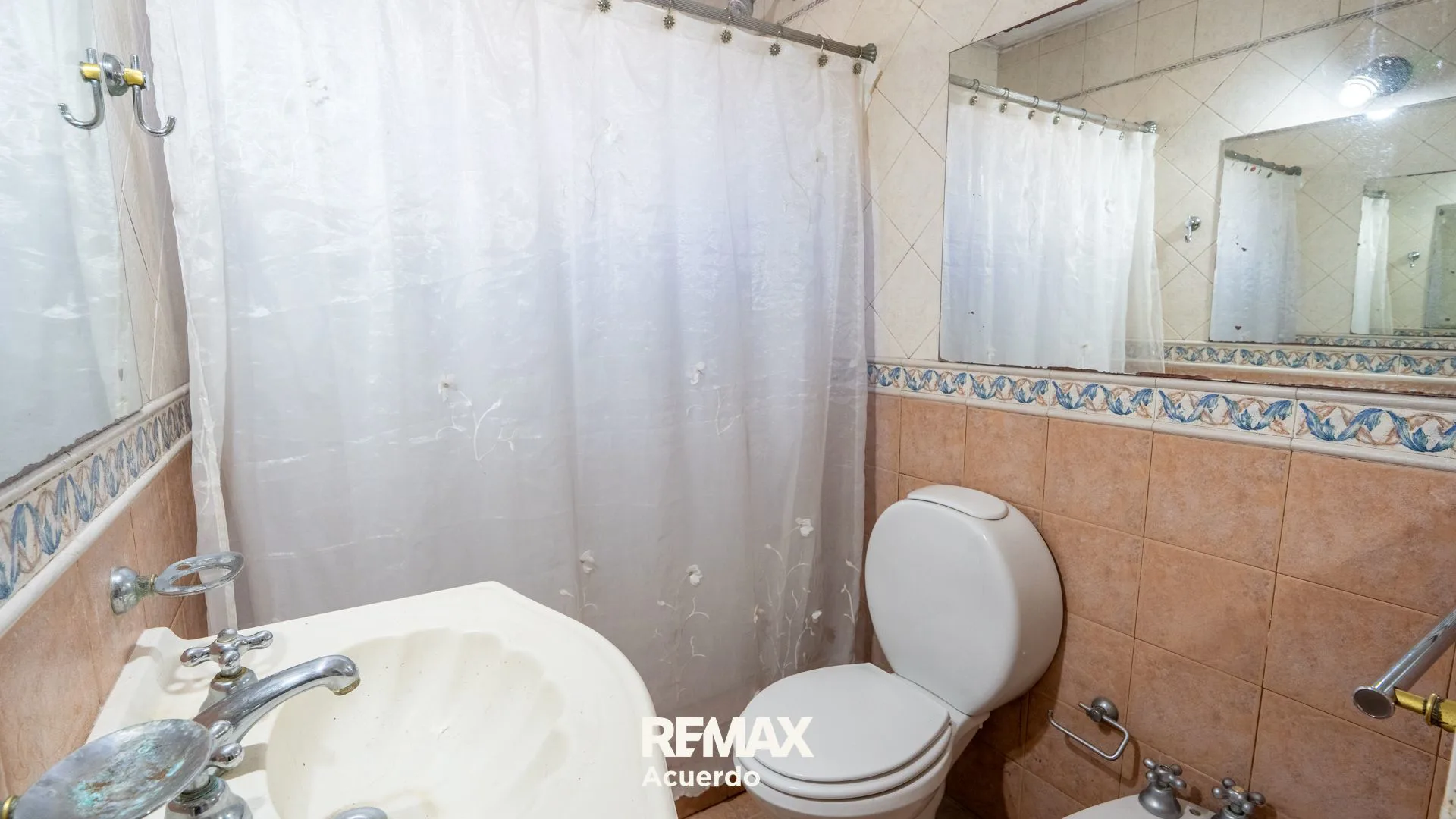 VENTA CASA 3DORMI PILETA BARRIO SOMISA SAN NICOLAS foto 3
